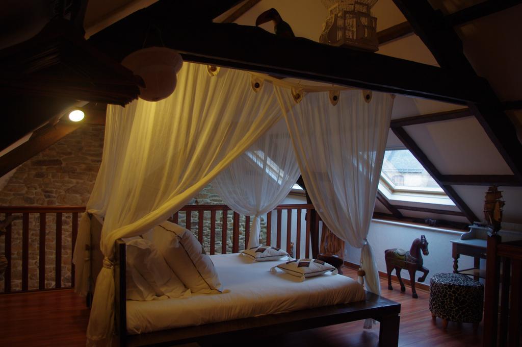 Le Domaine De Saint-Thomin Bed & Breakfast Nostang Ngoại thất bức ảnh