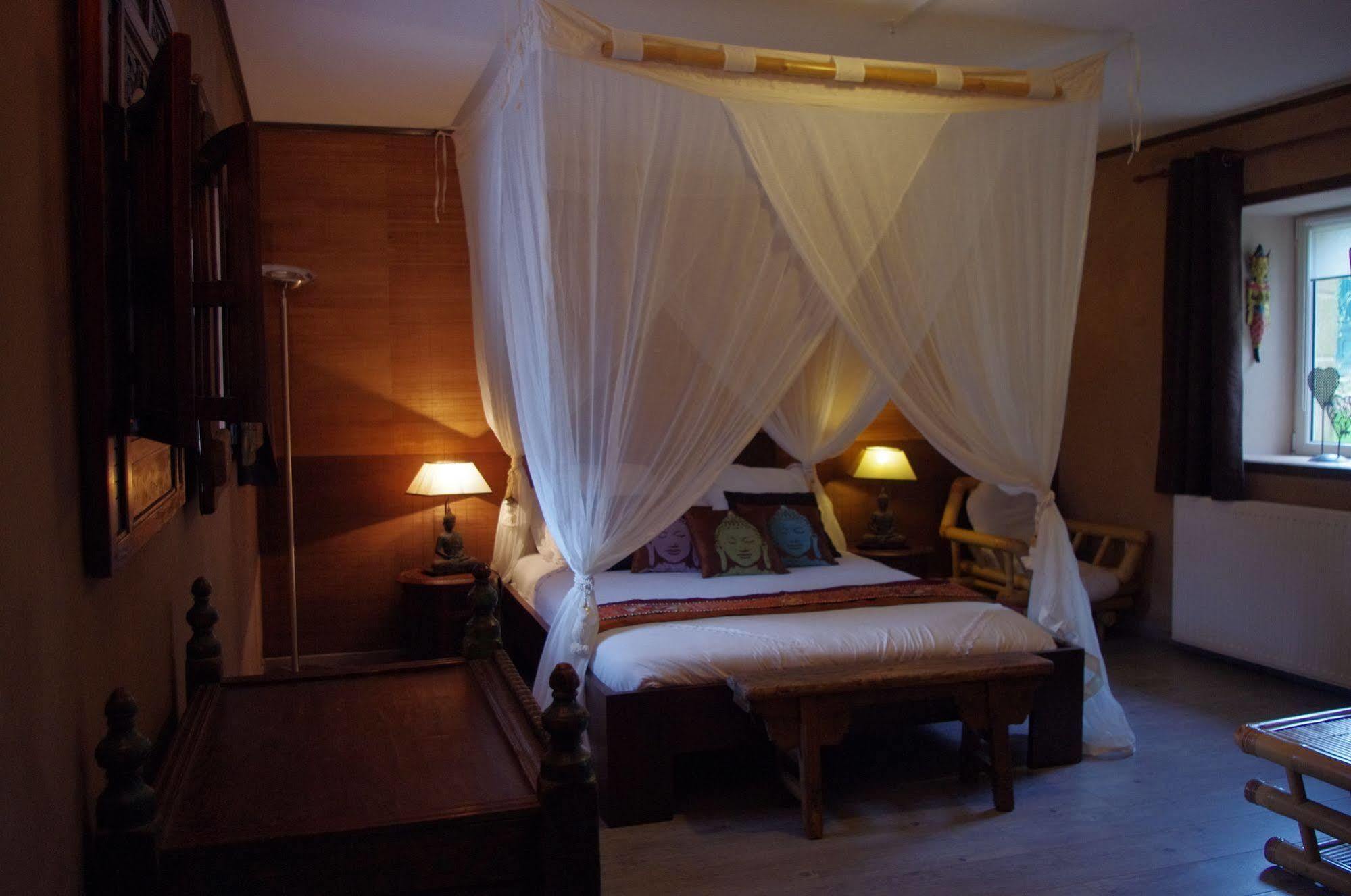 Le Domaine De Saint-Thomin Bed & Breakfast Nostang Ngoại thất bức ảnh