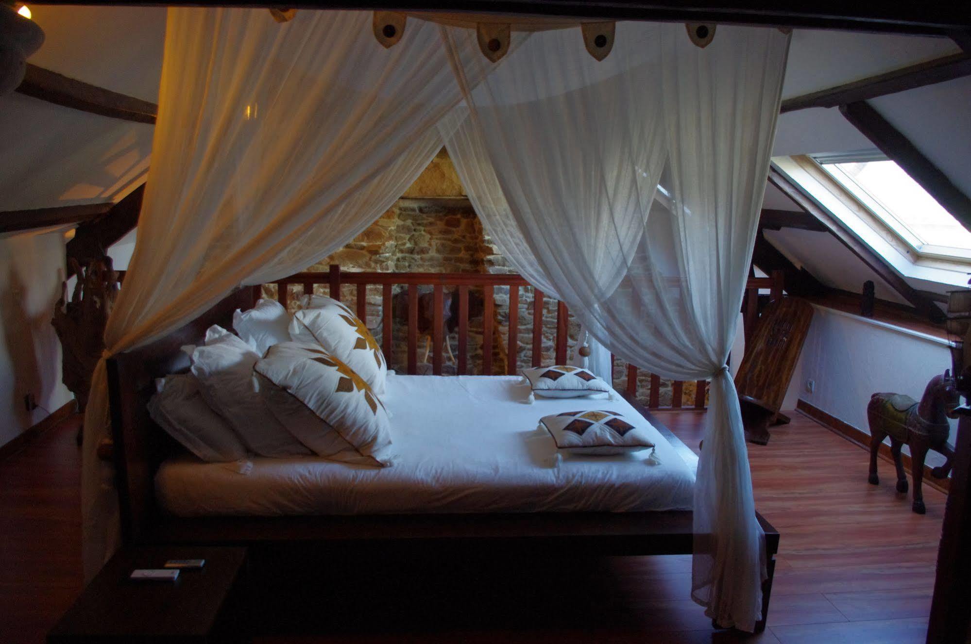 Le Domaine De Saint-Thomin Bed & Breakfast Nostang Ngoại thất bức ảnh