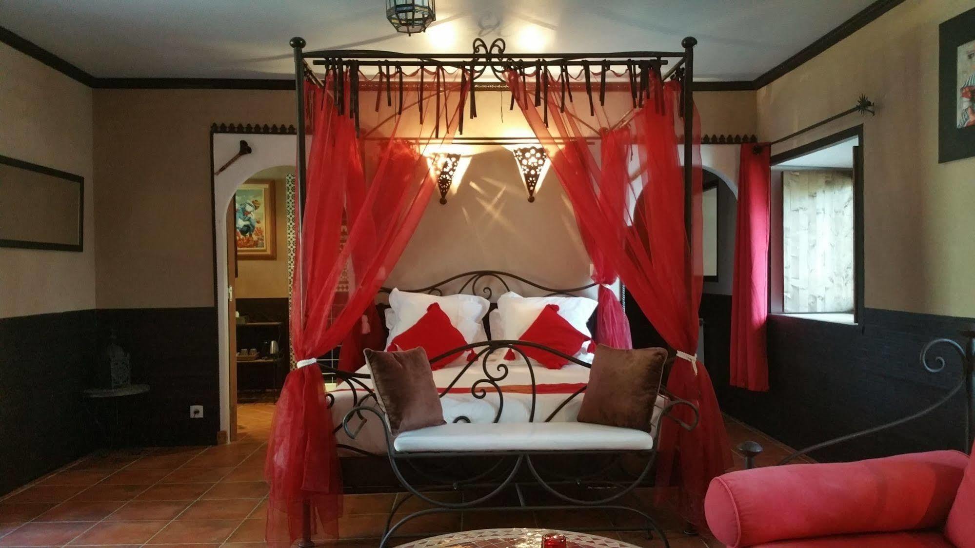 Le Domaine De Saint-Thomin Bed & Breakfast Nostang Ngoại thất bức ảnh